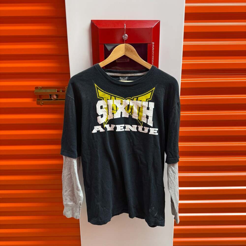 Tapout Sixth Avenue Graphic Print Double Sleeve T-Shirt Black Gray XL